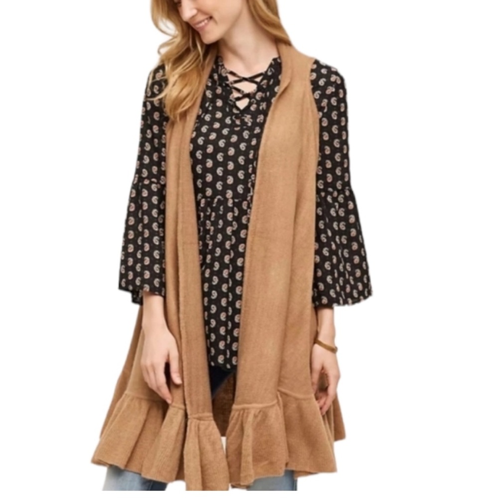 Anthropologie evelyn k Millau Ruffle Vest Sweater OS
